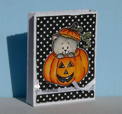Halloween treat bags - Larissa